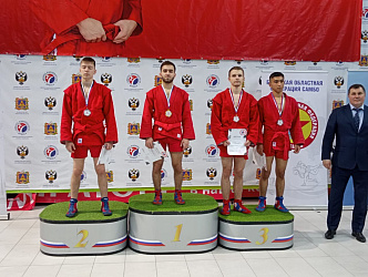 С 4 по 7 декабря в Брянске прошло Первенство Центрального Федерального округа России среди юниорок и юниоров 18-20 лет по самбо, а также чемпионат ЦФО по самбо среди мужчин и женщин. 