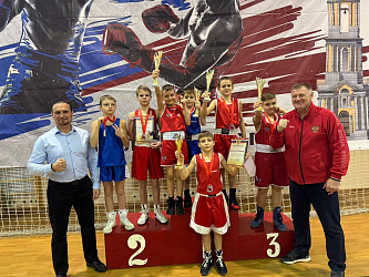 28 ноября 2025 года в г. Венев Тульской области состоялось XII открытое первенство Венёва по боксу, посвящённое 84-й годовщине освобождения города от немецко-фашистских захватчиков. 